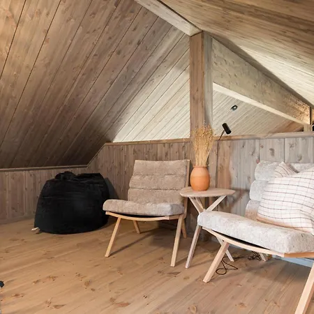Guest house Budor Alpinlodge - Natur & Ski - 6 Soverom - 60 Min Osl 4*